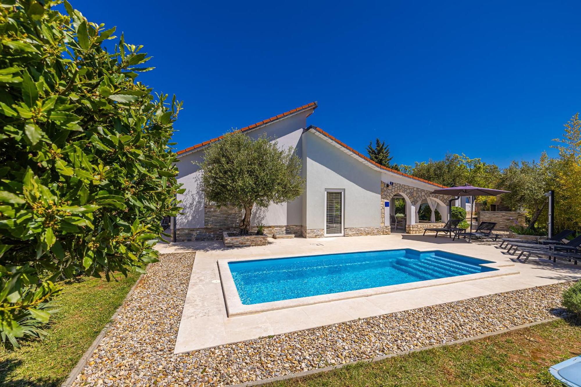 Holiday House Kai With Private Pool Pinezići Exterior foto